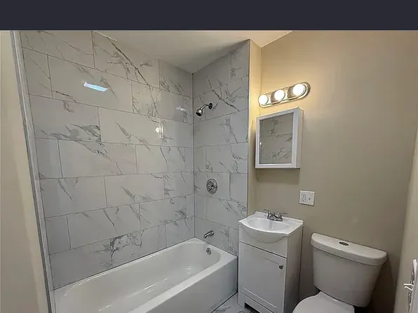 60 Whittier Ave APT 1, Providence, RI 02909