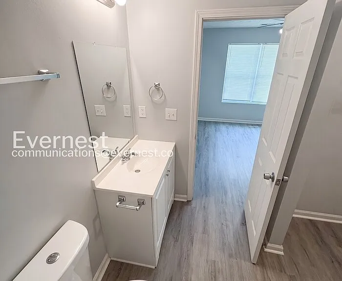 1408 Creek View Dr — Photo 7