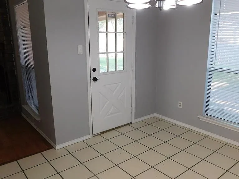 8232 Meadowbrook Dr — Photo 83