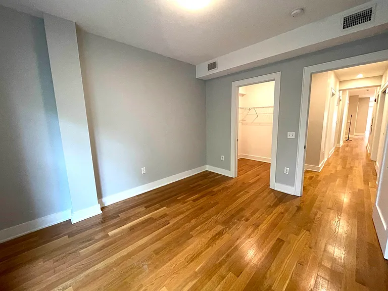 609 Monroe St #2 — Photo 13