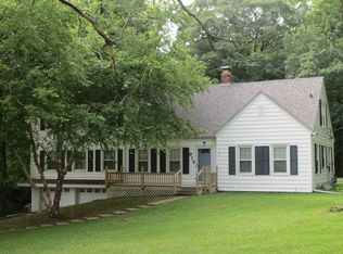 914 Golfview Dr, Eureka, IL 61530