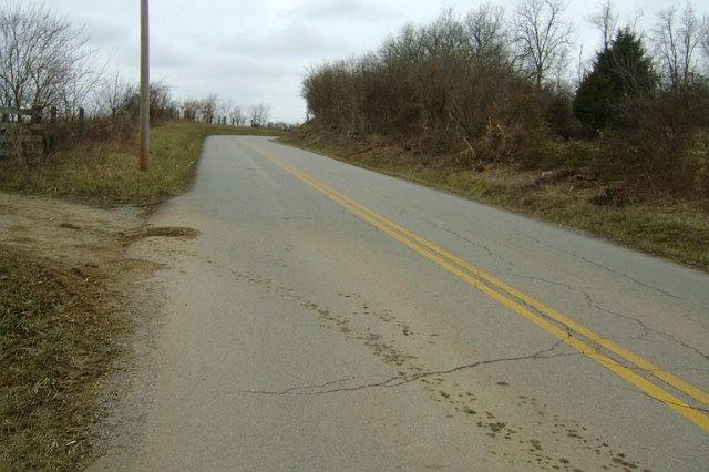 2nd image of 2115 Millersburg Ruddles Mill Rd