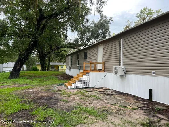 20043 Oakdale Ave, Brooksville, FL 34601