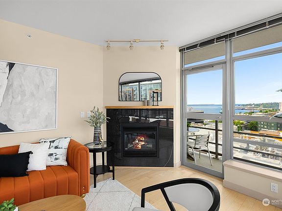 3rd image of 2929 1st Avenue #1103