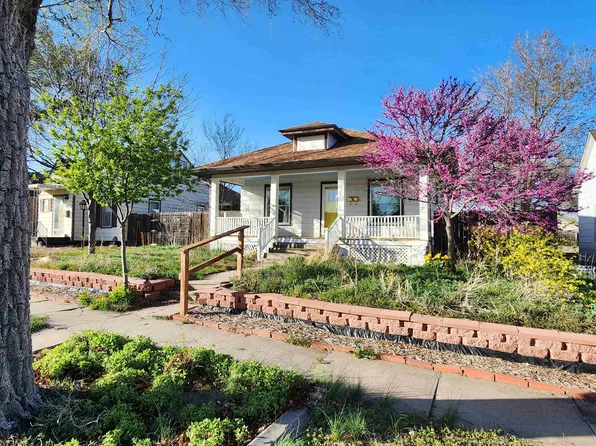 309 W 16th St, Hays, KS 67601