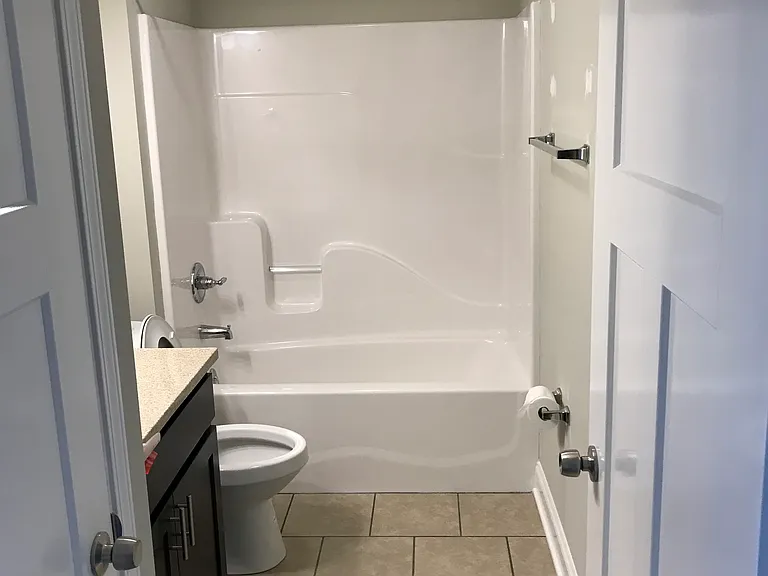 356 Catalpa Cir — Photo 3