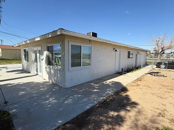 14375 Sycamore St, Hesperia, CA 92345