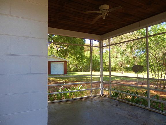 3rd image of 2415 CARR Street