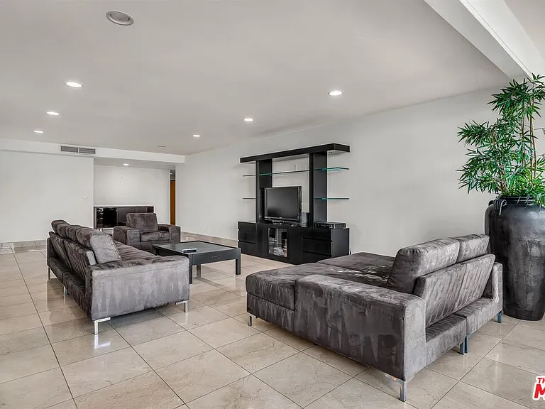 865 Comstock Ave #4C — Photo 26