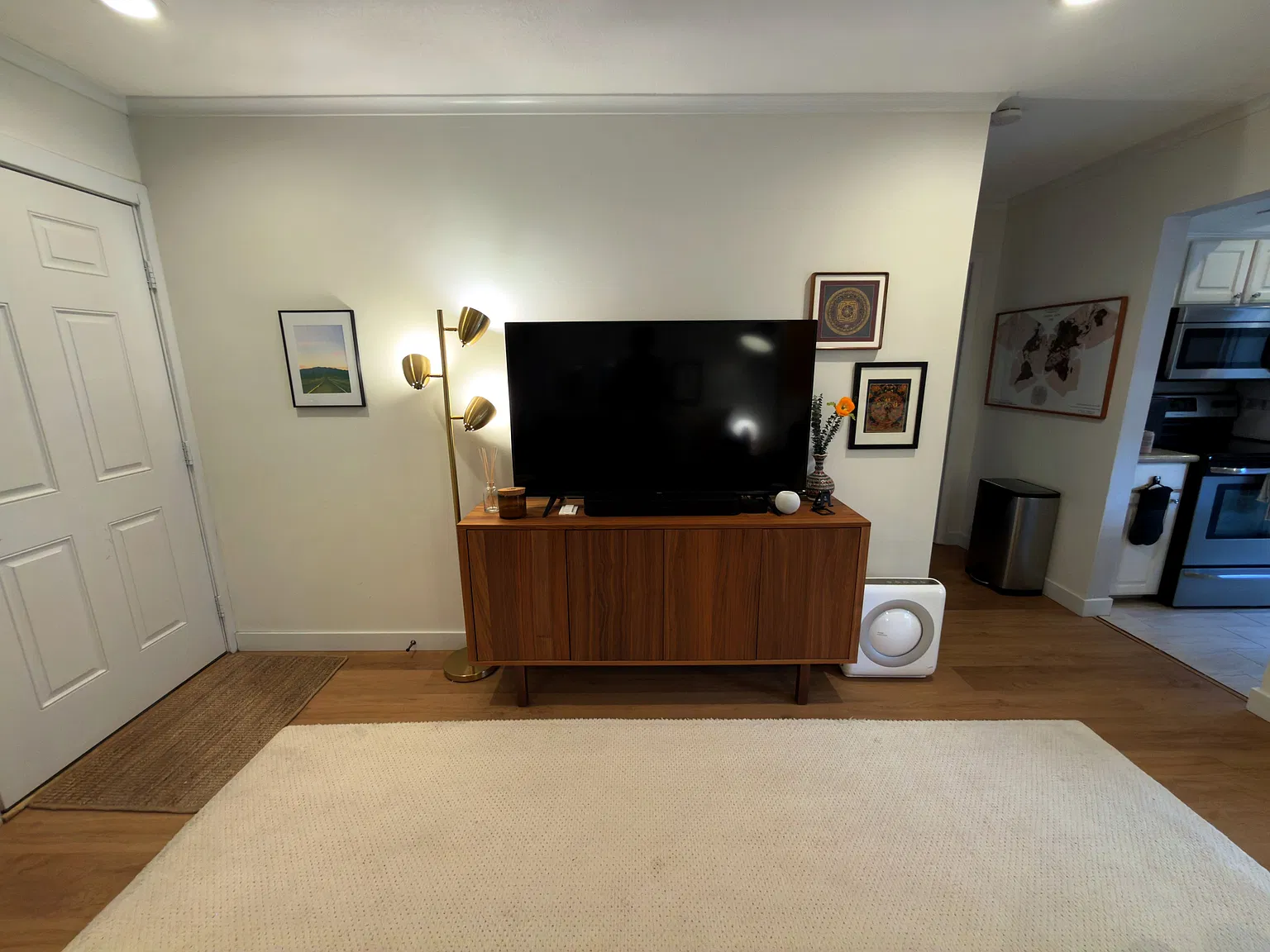2 bed, 735 sqft, $1,650 — Photo 3