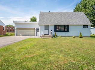 8 Allen St, Angola, NY 14006