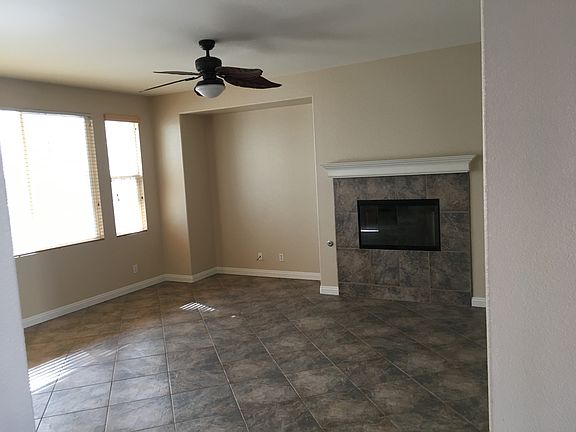 Living room 2 with Fireplace