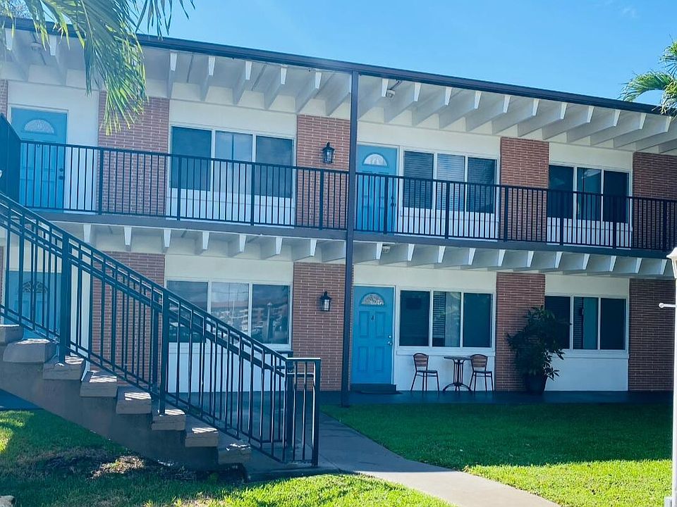 1st image of 124 Yacht Club Dr APT 1