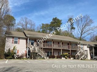46 Banks Town Rd APT 6, Weaverville, NC 28787