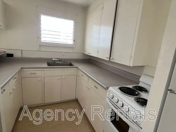 1231 Matlock Ave APT 3, Honolulu, HI 96814