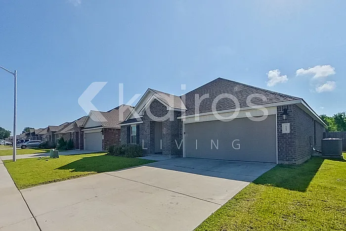 123 Santiago Ct — Photo 3