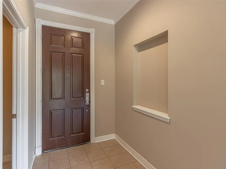4515 Briar Hollow Pl #304 — Photo 6