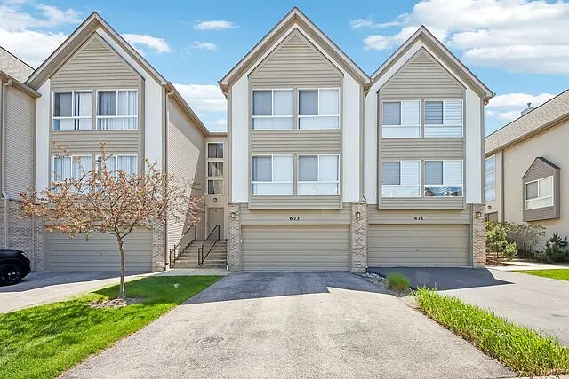 673 E Fountainview Dr #673 — Photo 1
