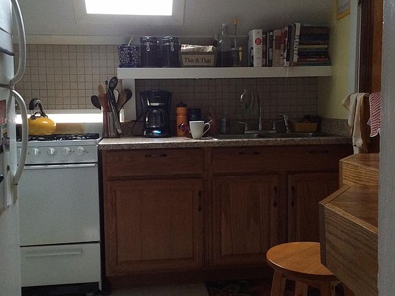 4th image of 1206 Traver Rd #2