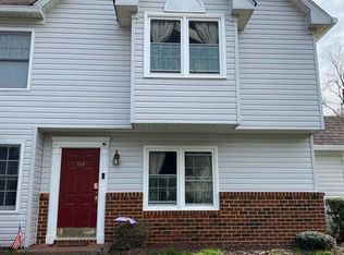 14 Tamarisk Quay APT F, Hampton, VA 23666