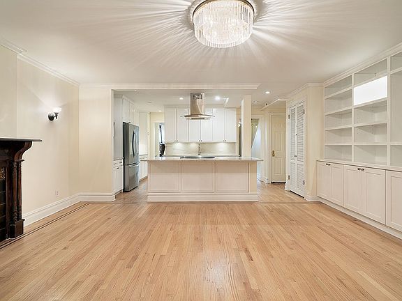 2nd image of 24 W 96th St