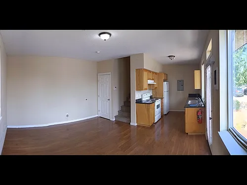 1864 Oak St Photo 1