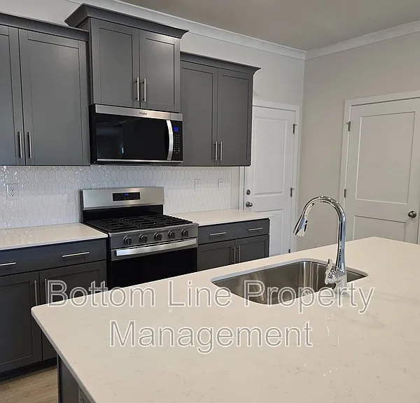 2000 Harlequin Dr — Photo 7