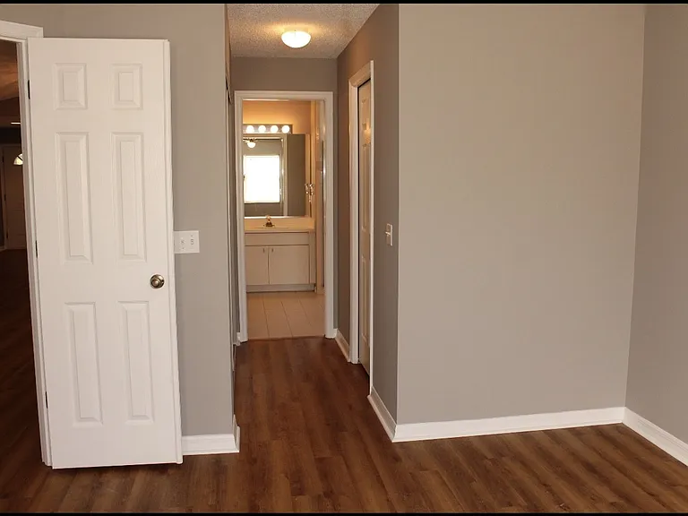 1507 Lantana Ct — Photo 9