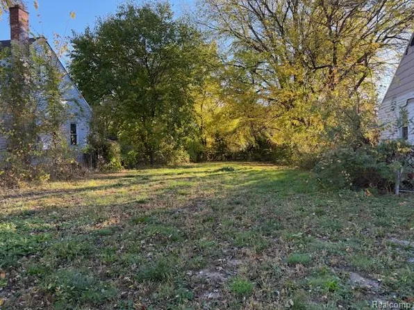 12134 Braile St, Detroit, MI 48228