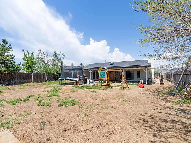 21501 Silver Dr — Photo 9