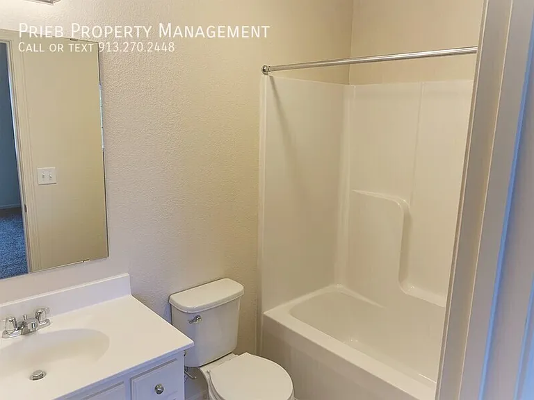 21652 W 126th Ter #21 — Photo 19