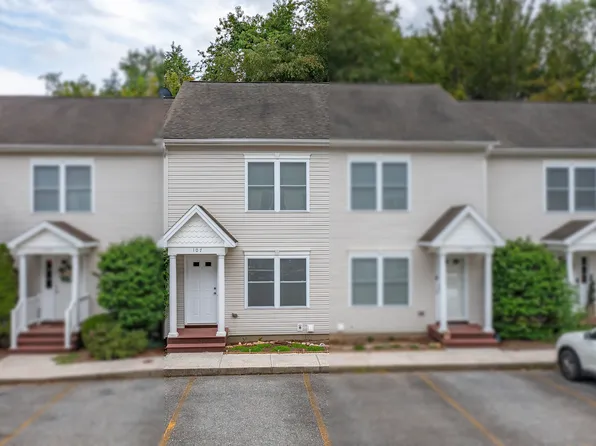 107 Trimmer Trl, Lexington, VA 24450