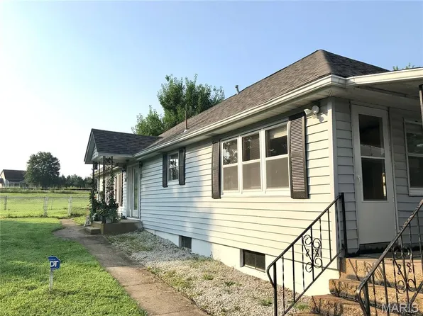 21670 County Road 3644, Saint James, MO 65559