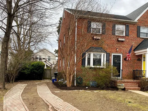 307 E Oak St, Alexandria, VA 22301