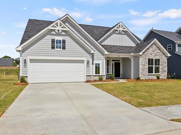 204 Kayfield Farms Dr, Anderson, SC 29621