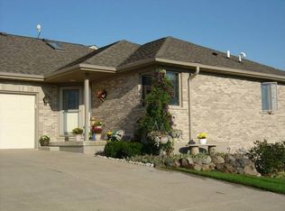 10815 Timer Dr E, Huntley, IL 60142