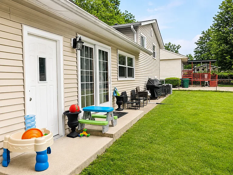 476 Raupp Blvd — Photo 21