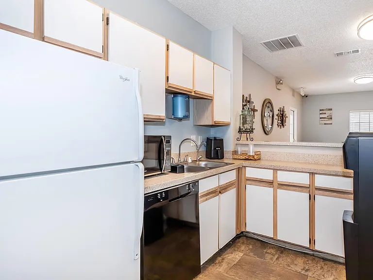 Garden Gate Apartments Ft. Worth — Photo 48