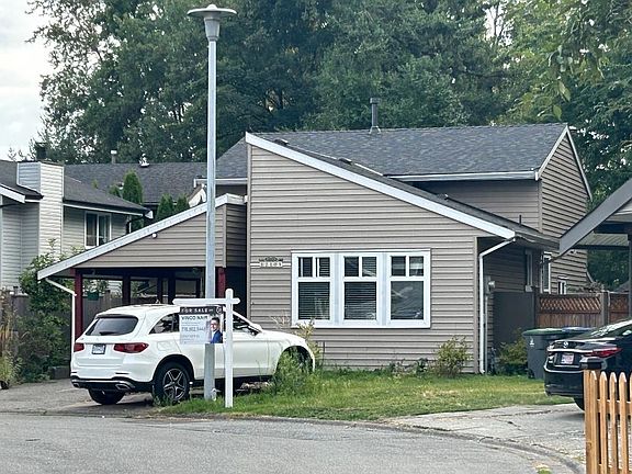 2nd image of 12209 80b Ave