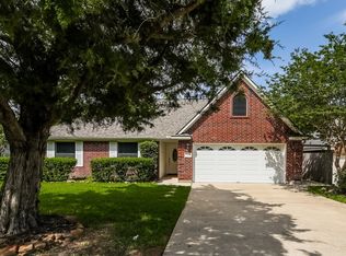 626 Fantasy Ln, Montgomery, TX 77356