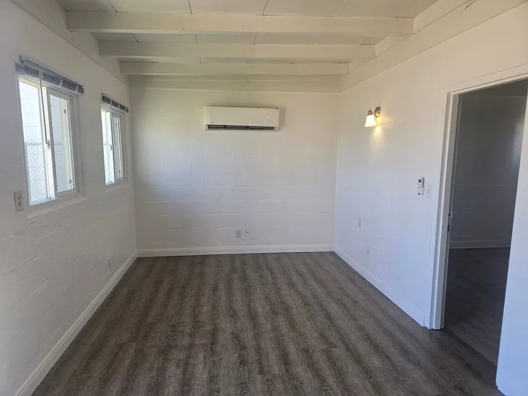 1911 Princeton St — Photo 14