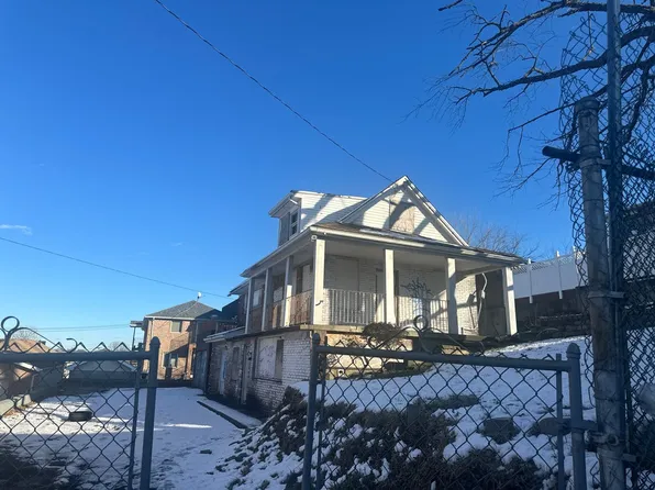 327 125th St, Flushing, NY 11356