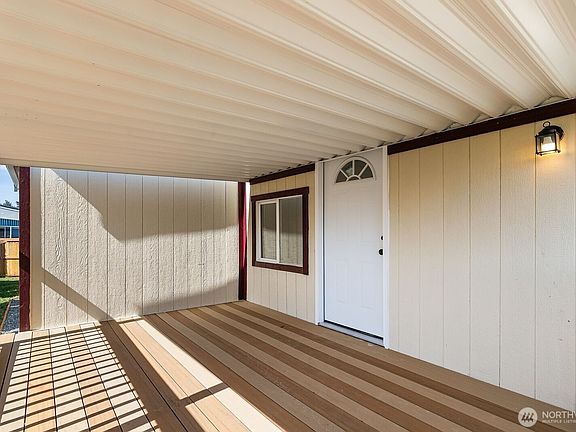 3rd image of 2392 Douglas Road #19
