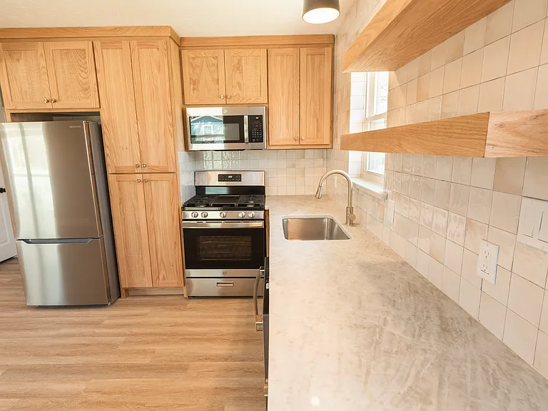 602 N Morris St #B — Photo 6