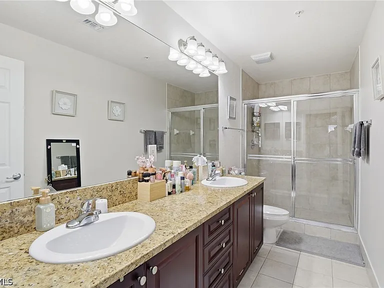 8560 Violeta St #204 — Photo 16
