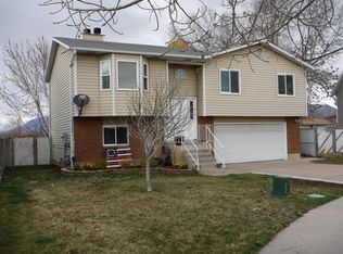 1952 W 4600 S, Roy, UT 84067