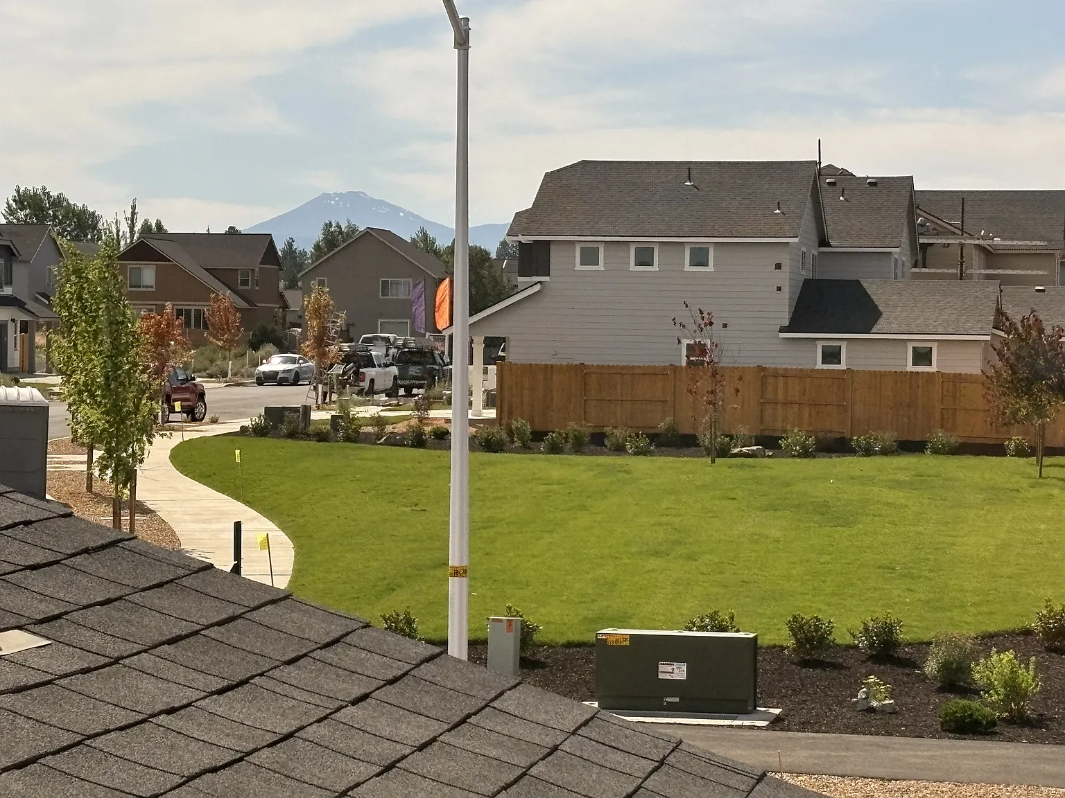 3 bed, 2.5 bath, 1395 sqft, $2,695 — Photo 4