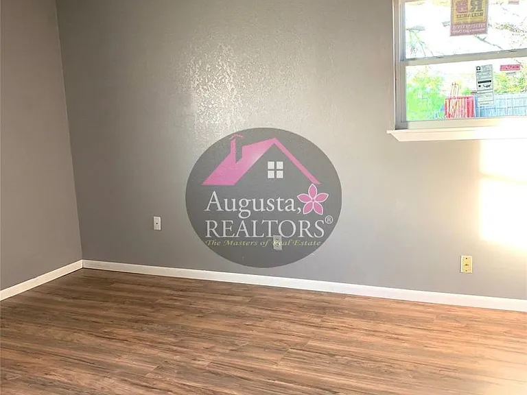 4 Carson Cir — Photo 13