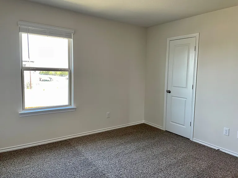 3205 Sweetwater Way — Photo 16