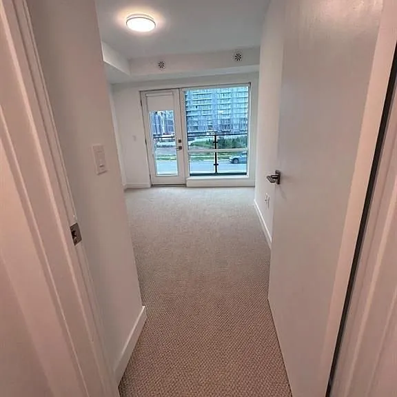 165 Veterans Dr #6 — Photo 9